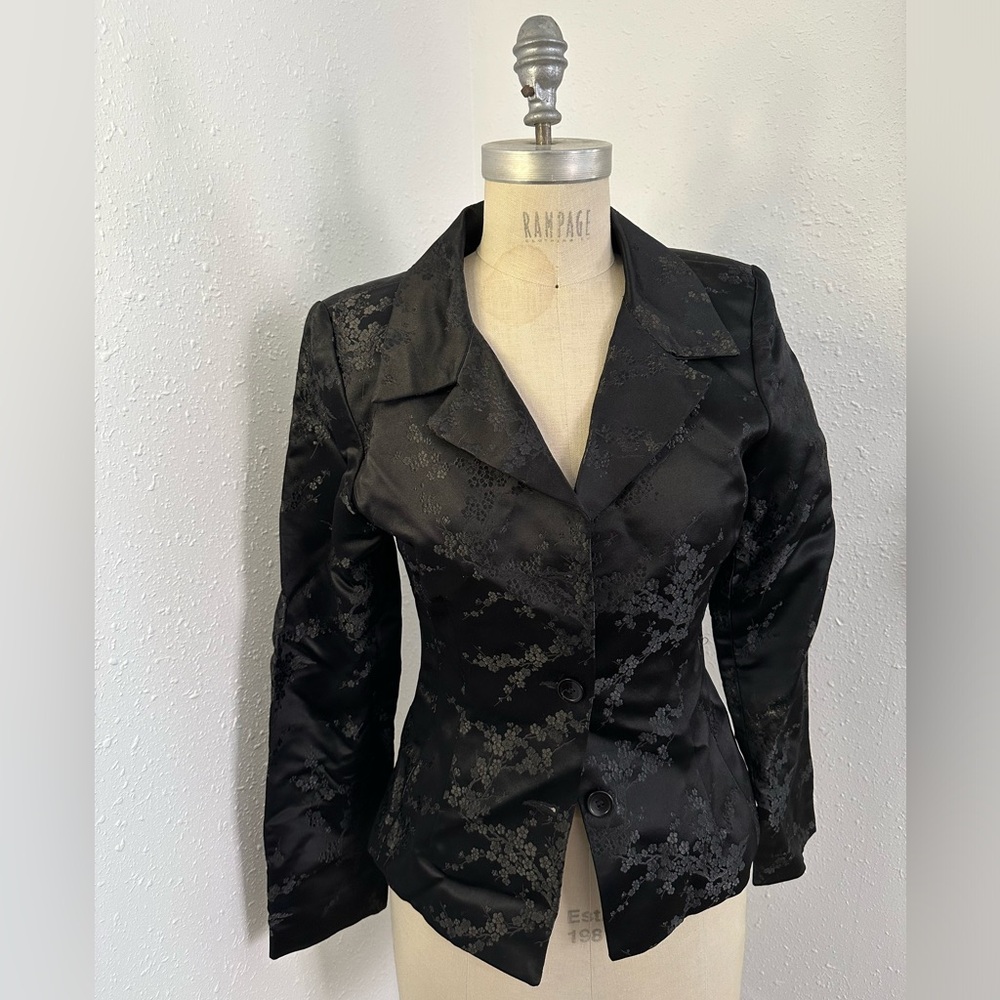 Carolina Herrera Black silk cinch waist evening jacket cherry blossom detail - Picture 2 of 9